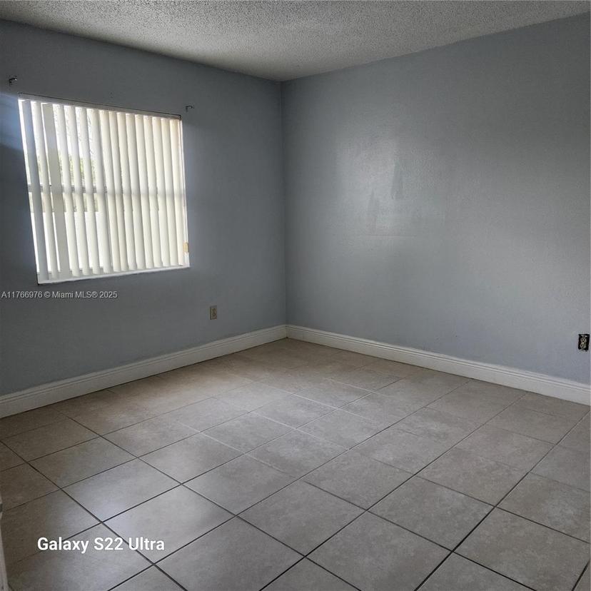 Picture of 8200 SW 210Th St # 111, Cutler Bay FL 33189