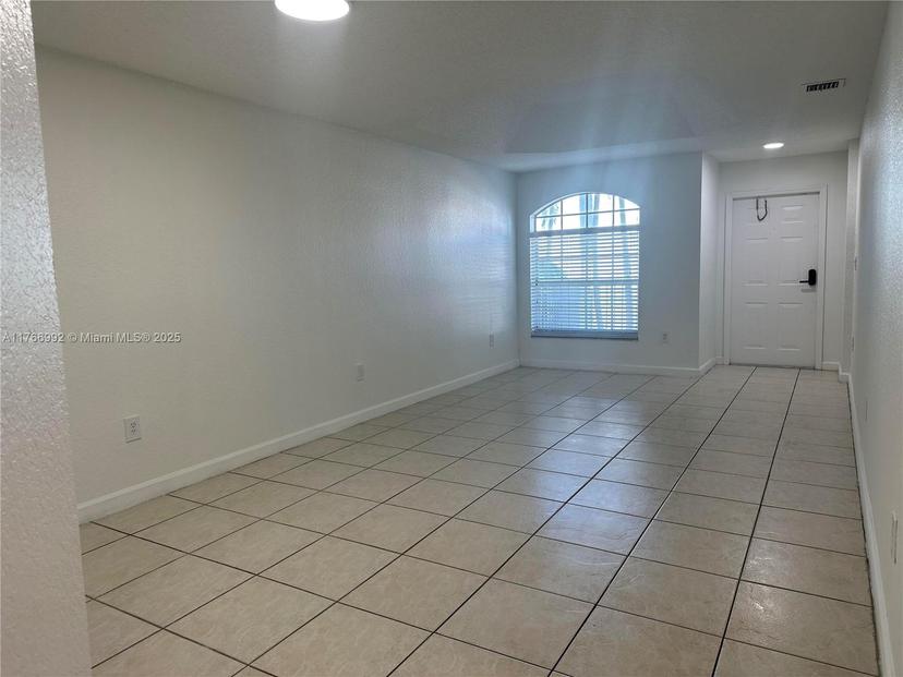Picture of 5100 NW 116Th Ct # 0, Doral FL 33178