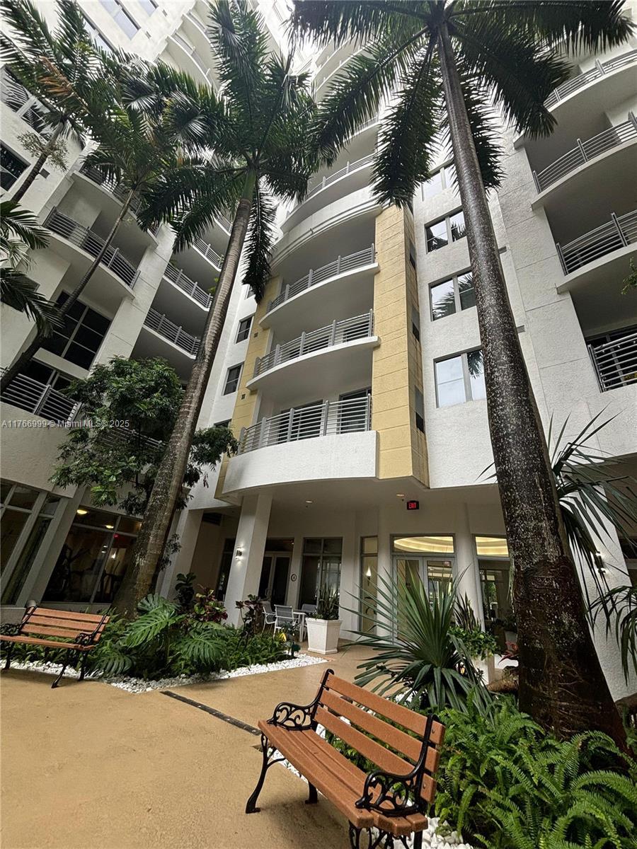 Picture of 1830 Radius Dr # 604, Hollywood, FL 33020
