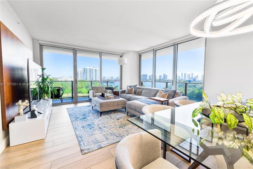 Picture of 16385 Biscayne Blvd # 707, North Miami Beach FL 33160