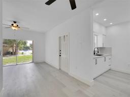 Picture of 1941 NW 96Th Ter # 8F, Pembroke Pines, FL 33024