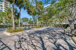 Picture of 11111 Biscayne Blvd # 8F, Miami, FL 33181