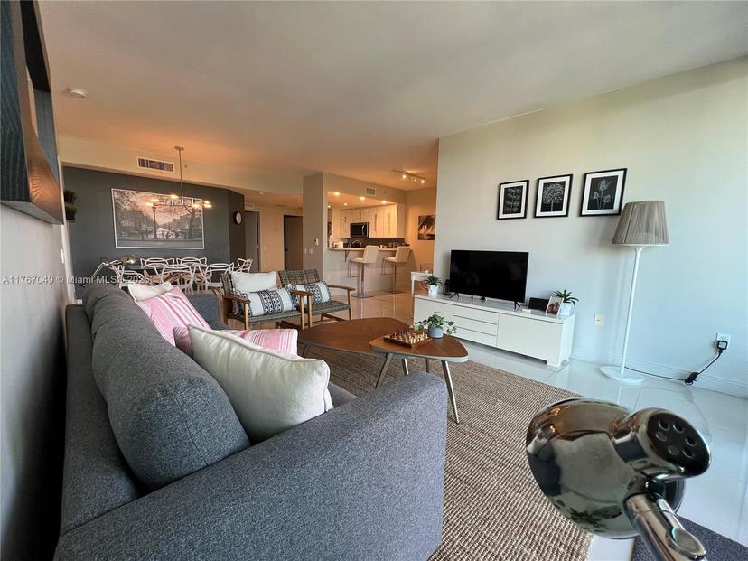 Picture of 6305 Indian Creek Dr # 4E, Miami Beach FL 33141