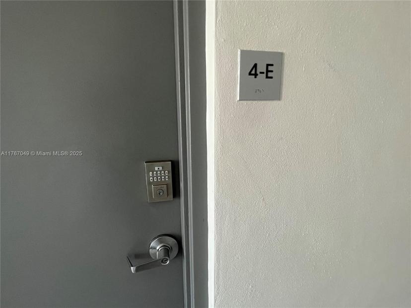 Picture of 6305 Indian Creek Dr # 4E, Miami Beach FL 33141