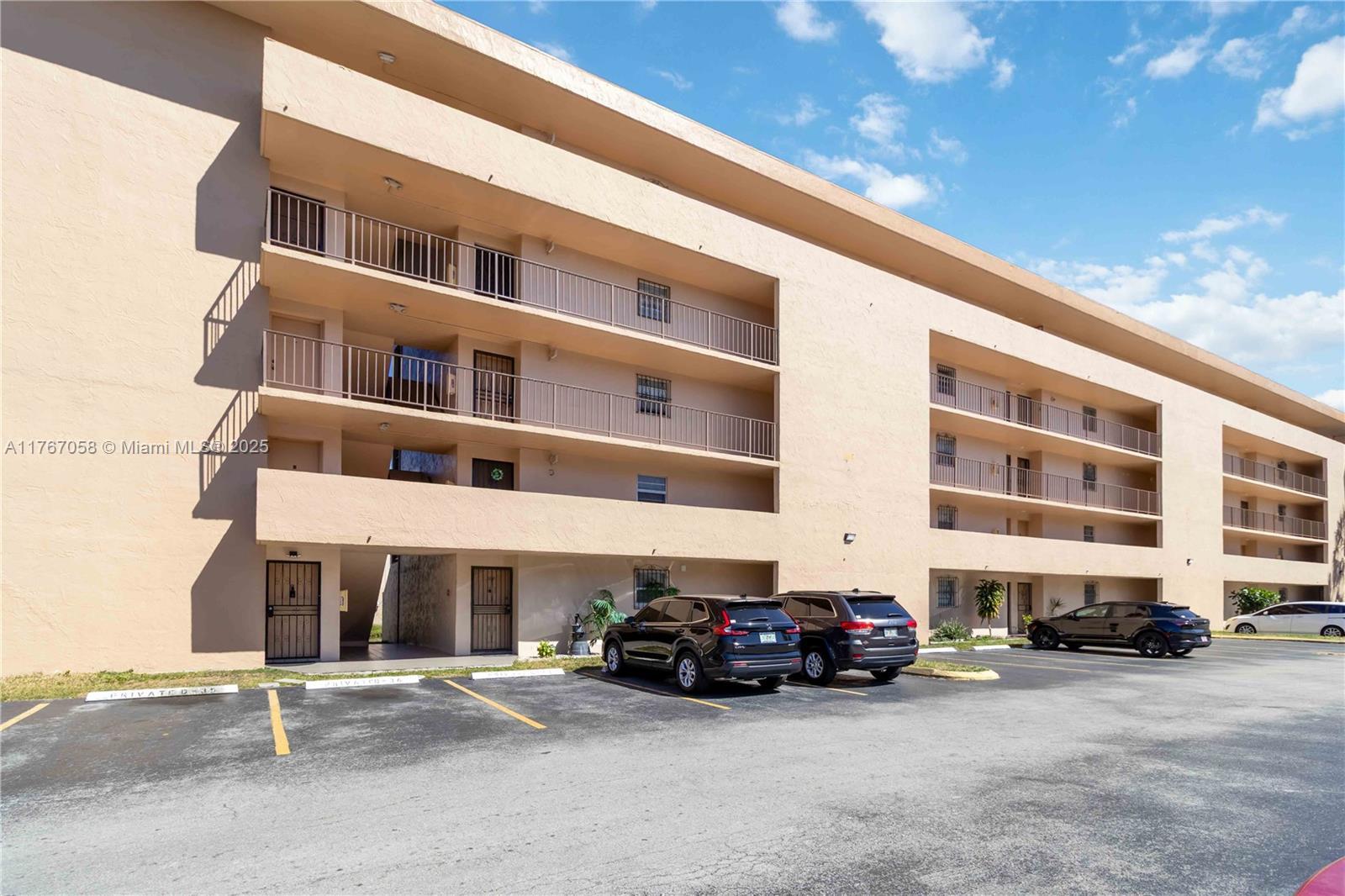 Picture of 8895 Fontainebleau Blvd # 504, Miami, FL 33172