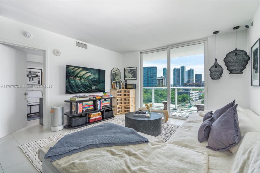 Picture of 4250 Biscayne Blvd # 916, Miami FL 33137