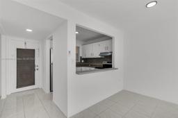 Picture of 8040 N Sunrise Lakes Dr # 106, Sunrise, FL 33322