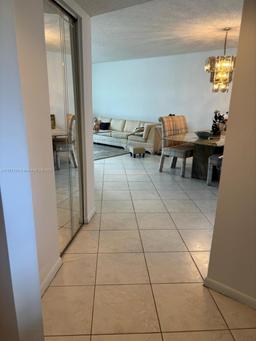Picture of 7310 Ashford Pl # 304, Delray Beach, FL 33446