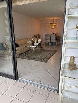 Picture of 7310 Ashford Pl # 304, Delray Beach, FL 33446