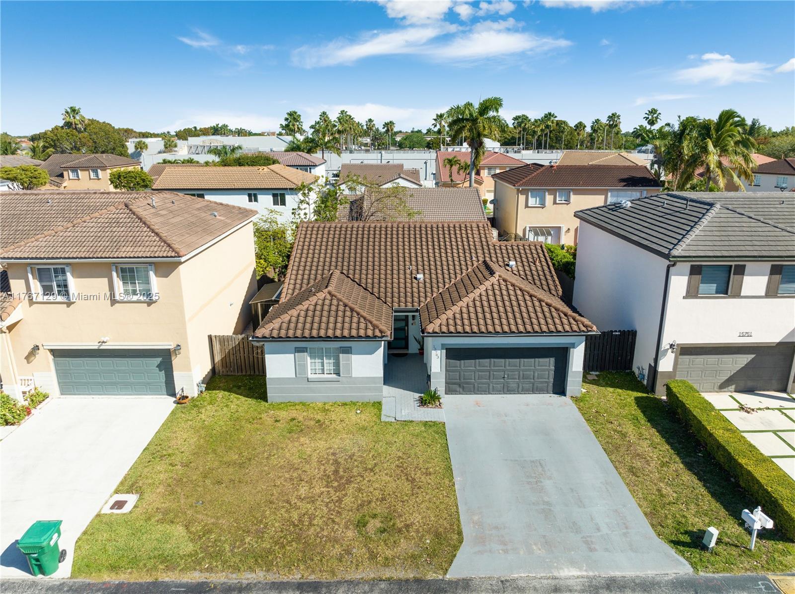 Picture of 15763 SW 74Th Ln, Miami, FL 33193
