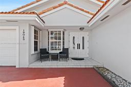 Picture of 19045 NW 86Th Ave, Hialeah, FL 33015