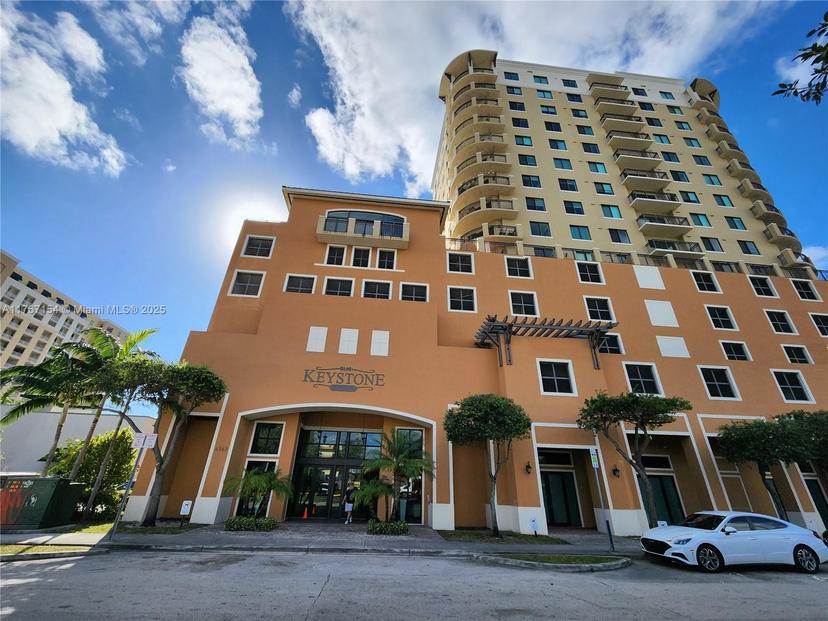 Picture of 4242 NW 2Nd St # 1202, Miami FL 33126