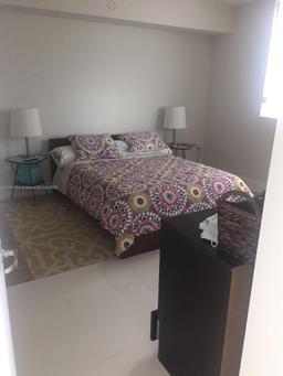 Picture of 1871 NW S River Dr # 1704, Miami, FL 33125