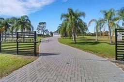 Picture of 653 SW 23Rd St, Naples, FL 34117