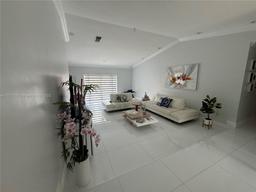 Picture of 20040 NW 63Rd Ave, Hialeah, FL 33015
