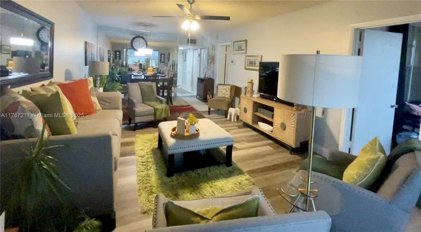 Picture of 5945 Del Lago Cir # 307, Sunrise FL 33313