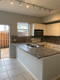 Picture of 5240 NW 109Th Ave # 5, Doral, FL 33178