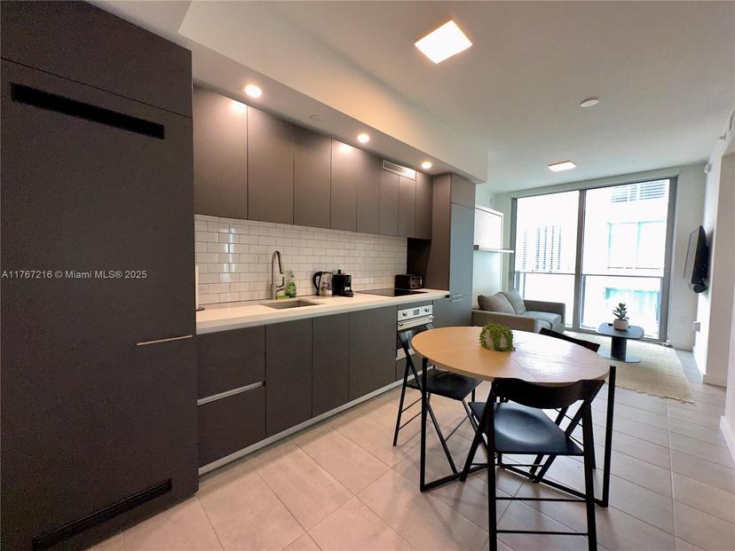 Picture of 227 NE 2Nd St # 1907, Miami FL 33132