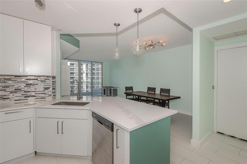 Picture of 801 Brickell Key Blvd # 908, Miami FL 33131