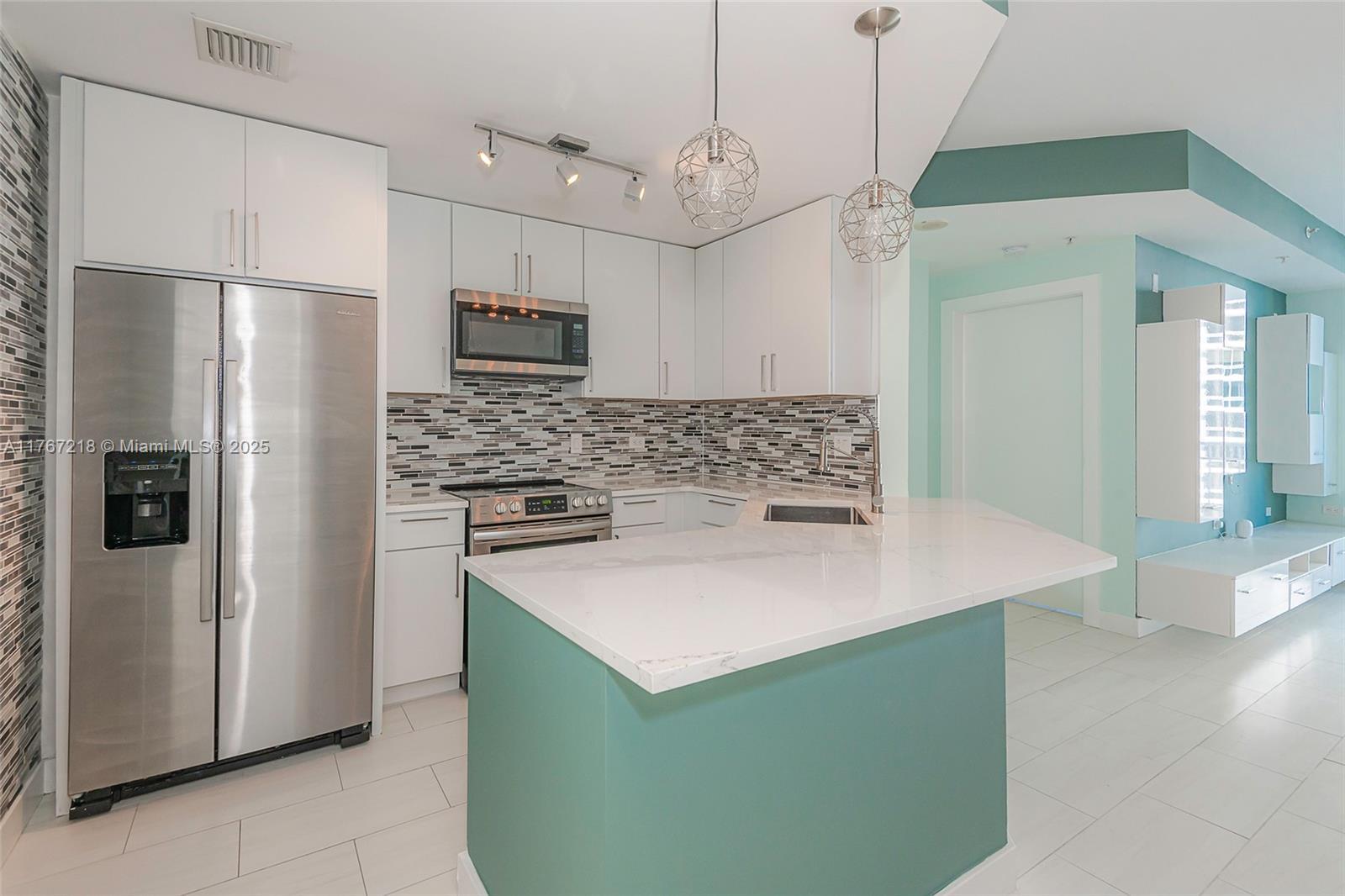 Picture of 801 Brickell Key Blvd # 908, Miami, FL 33131