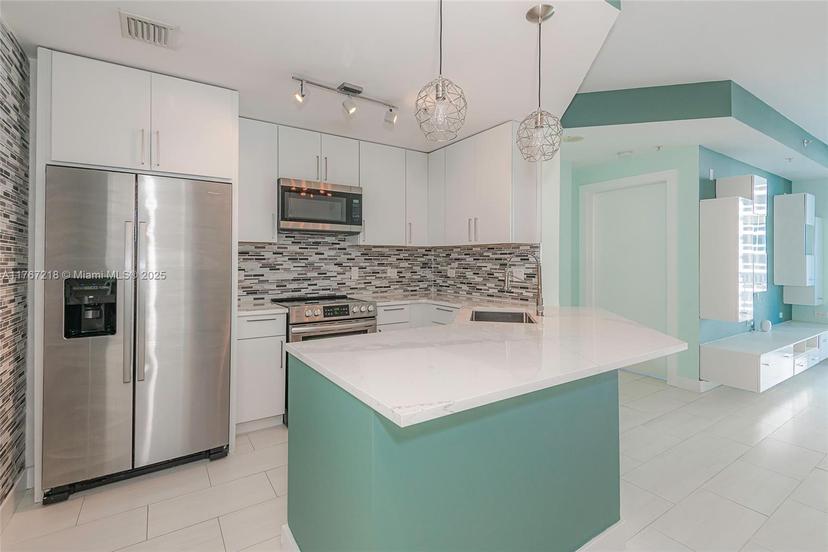 Picture of 801 Brickell Key Blvd # 908, Miami FL 33131