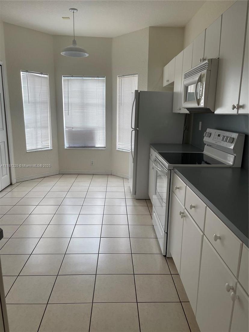 Picture of 8245 NW 108Th Ave # 15, Doral FL 33178