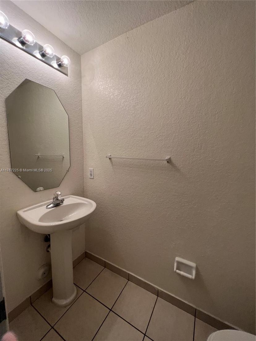 Picture of 8245 NW 108Th Ave # 15, Doral FL 33178