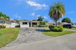 Picture of 8821 NW 11Th St, Pembroke Pines, FL 33024