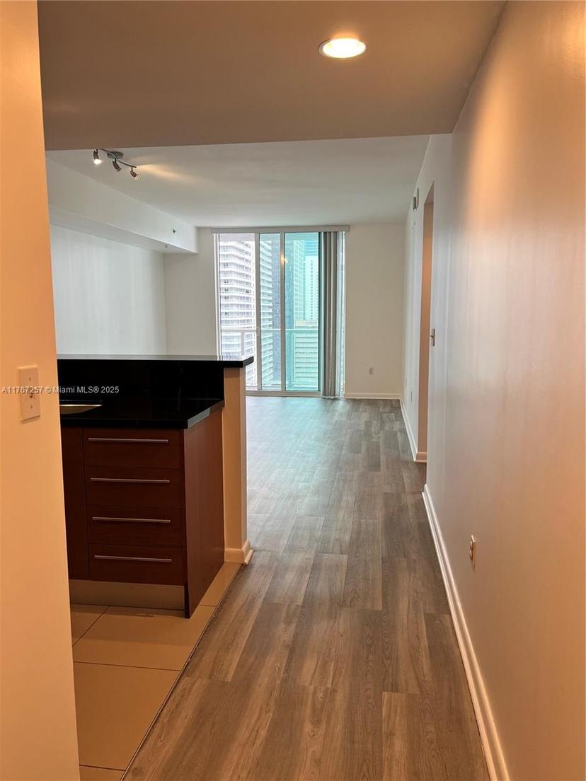 Picture of 244 Biscayne Blvd # 2609, Miami FL 33132