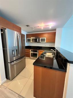 Picture of 244 Biscayne Blvd # 2609, Miami, FL 33132