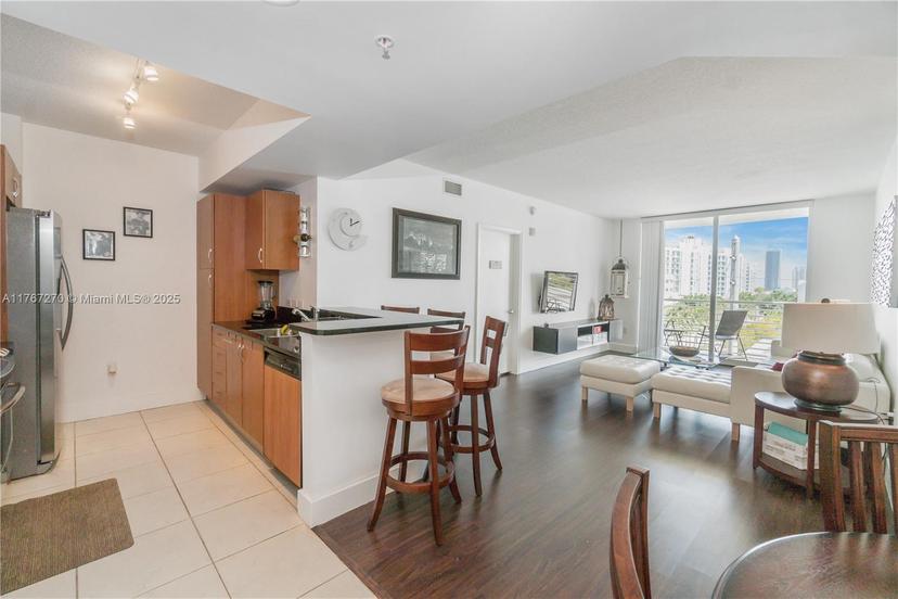 Picture of 18800 NE 29Th Ave # 613, Aventura FL 33180