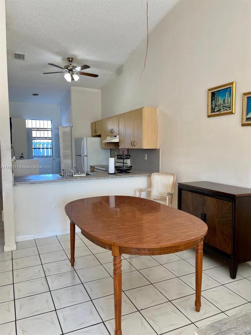 Picture of 6736 NW 192Nd Ln # 6736, Hialeah FL 33015