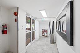 Picture of 910 Michigan Ave # 403, Miami Beach, FL 33139