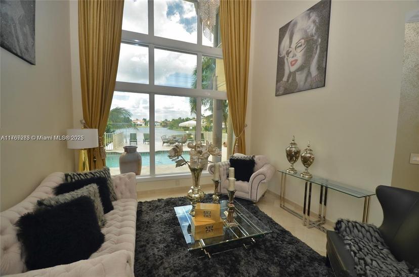 Picture of 16232 NW 79Th Ave, Miami Lakes FL 33016