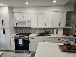 Picture of 1550 NE 191St # 107, Miami, FL 33179