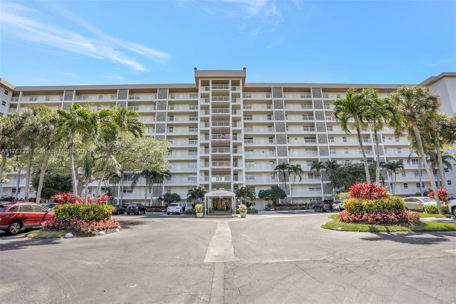 Picture of 3510 Oaks Way # 806, Pompano Beach, FL 33069