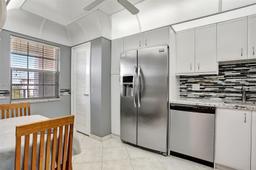 Picture of 3510 Oaks Way # 806, Pompano Beach, FL 33069