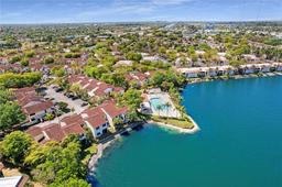 Picture of 341 Ives Dairy Rd # 06, Miami, FL 33179