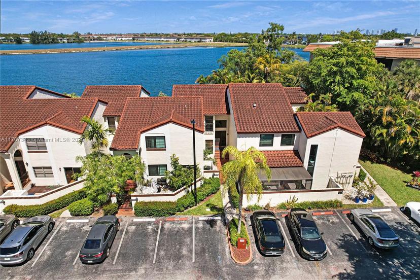 Picture of 341 Ives Dairy Rd # 06, Miami FL 33179