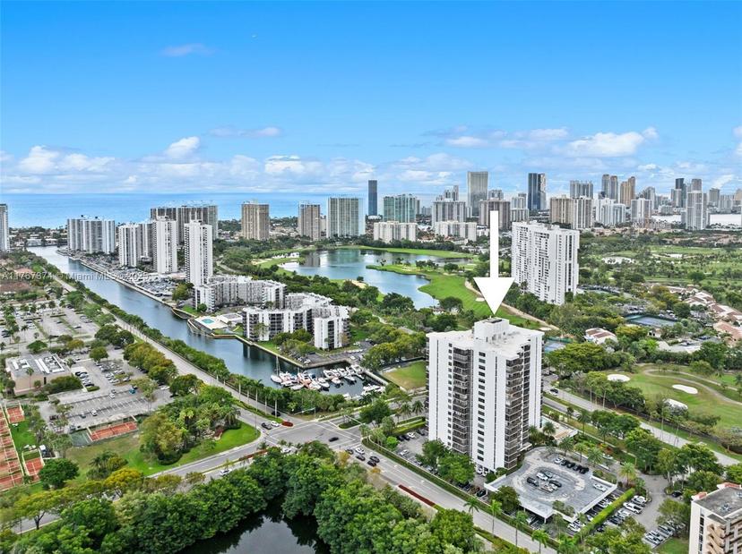 Picture of 3375 N Country Club Dr # 608, Aventura FL 33180