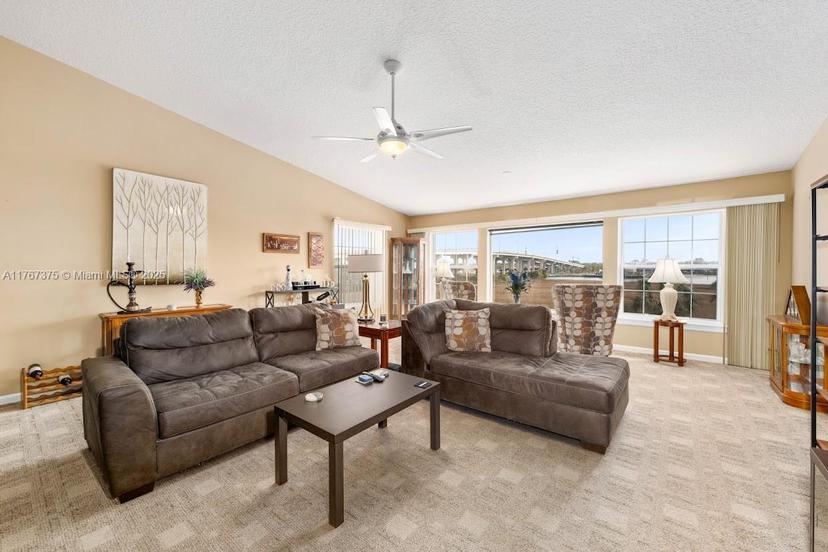 Picture of 3331 Lighthouse Point Lane # 3331, Jacksonville FL 32250