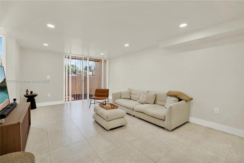 Picture of 20003 SW 123Rd Dr, Miami FL 33177