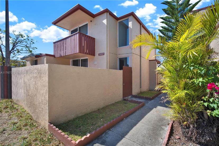 Picture of 20003 SW 123Rd Dr, Miami FL 33177