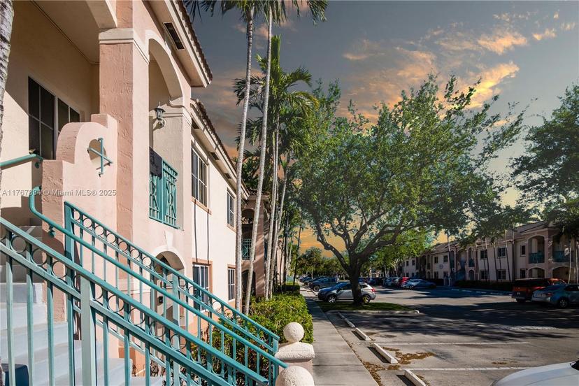 Picture of 2140 NW 78Th Ave # 106, Pembroke Pines FL 33024