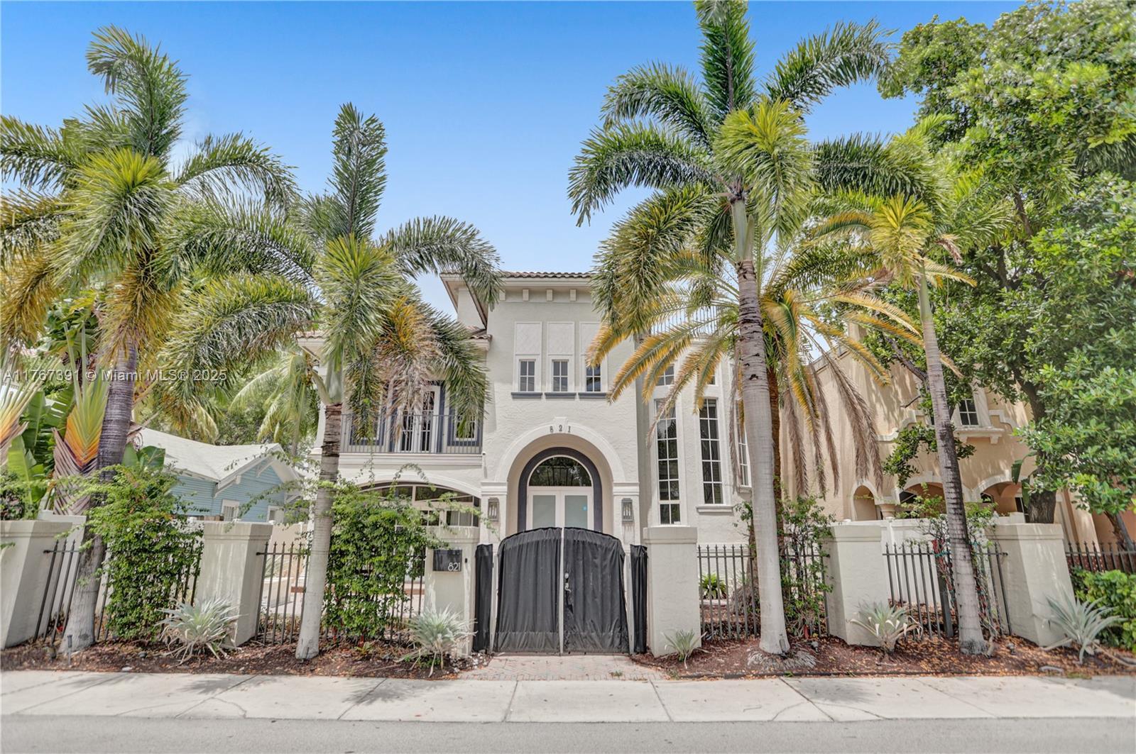 Picture of 821 SE 2Nd Ct, Fort Lauderdale, FL 33301