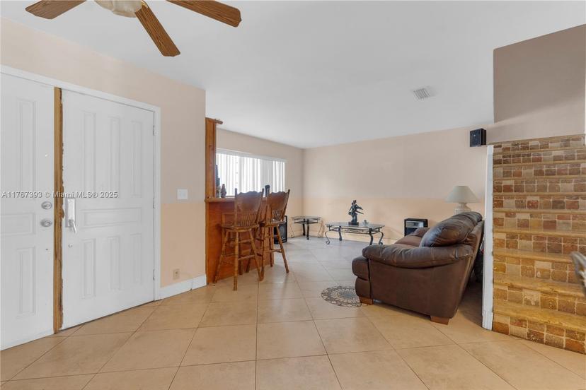 Picture of 221 NW 109Th Ave # 221, Miami FL 33172