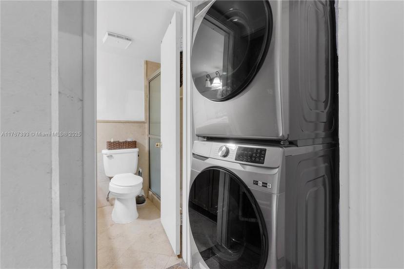 Picture of 221 NW 109Th Ave # 221, Miami FL 33172