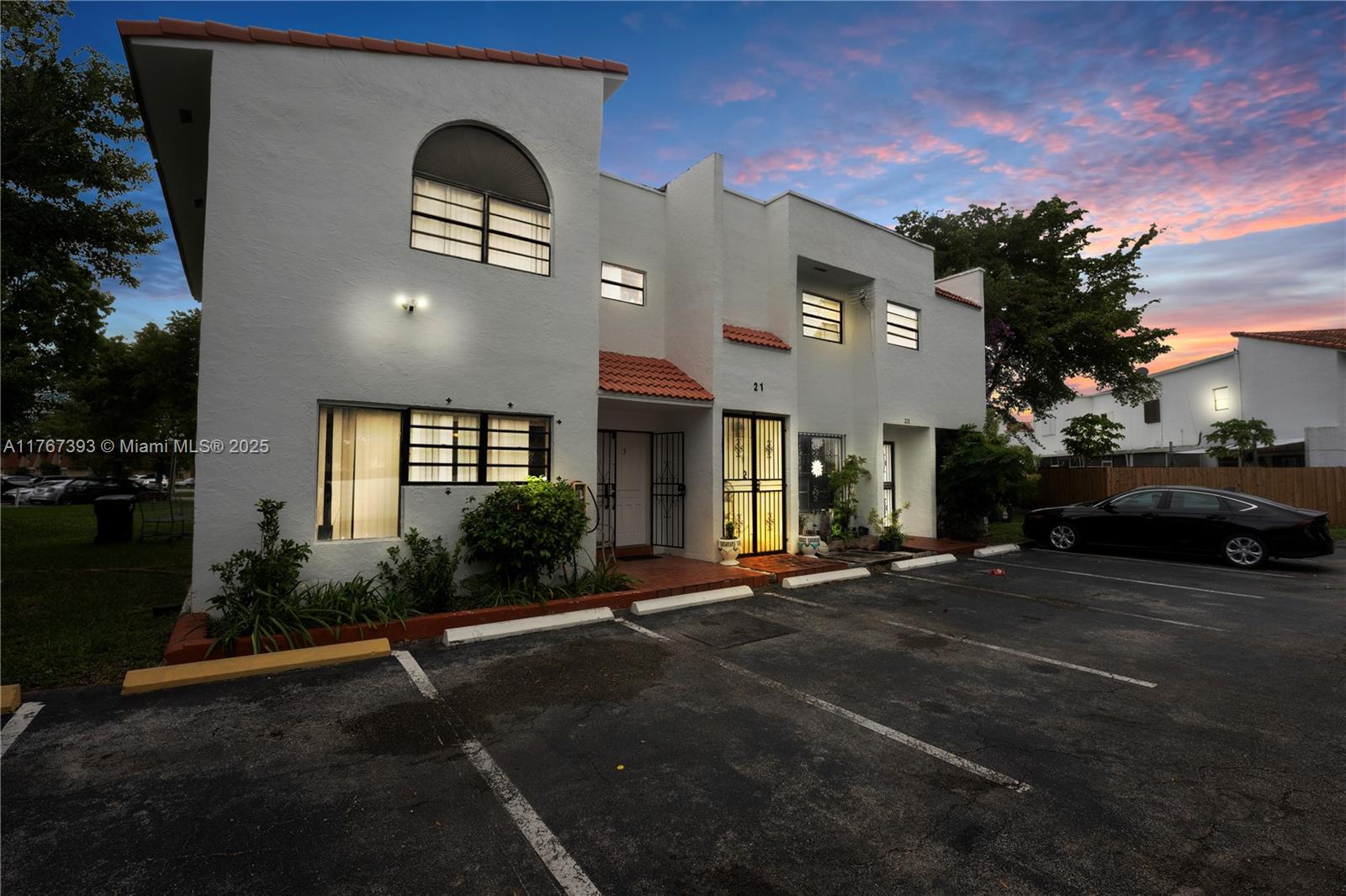 Picture of 221 NW 109Th Ave # 221, Miami, FL 33172