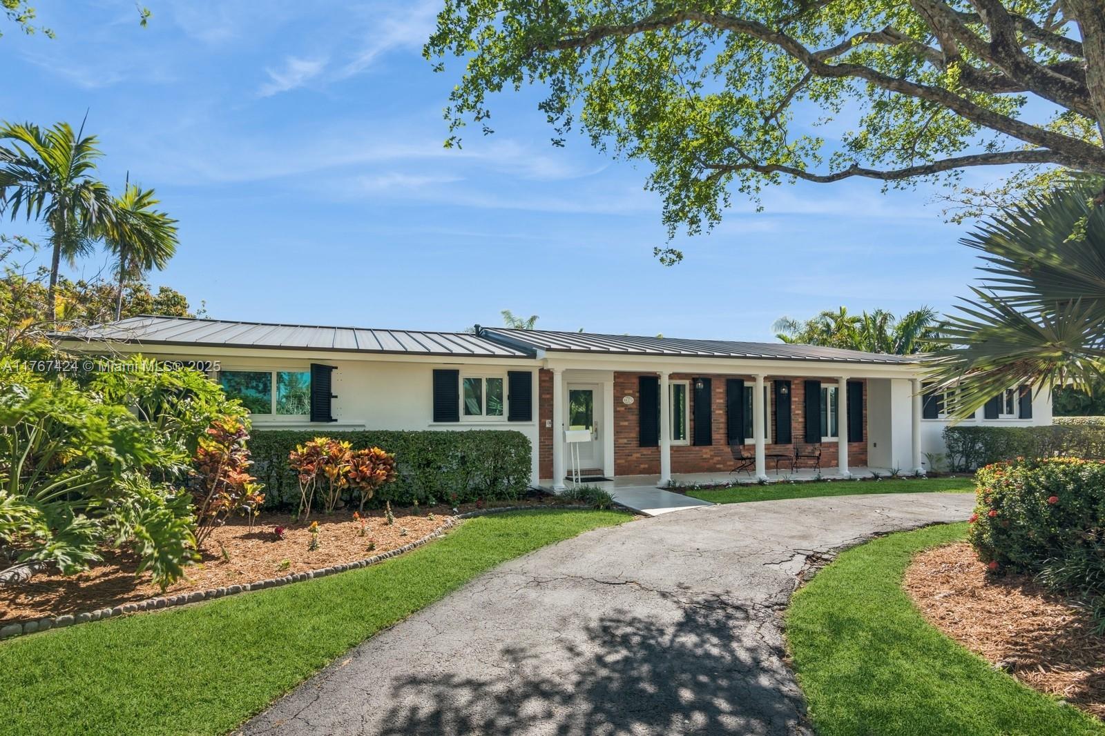 Picture of 14575 SW 79Th Ave, Palmetto Bay, FL 33158