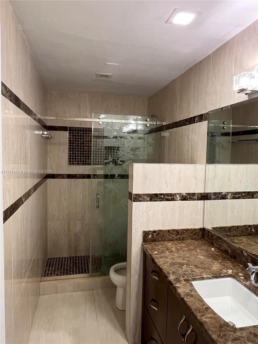 Picture of 8953 SW 178Th Ter, Palmetto Bay FL 33157